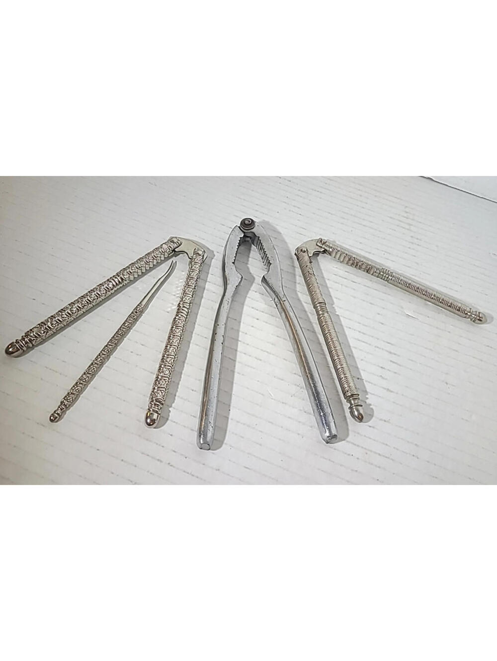 Vintage Lot 4 Pcs Metal Lobster Shell Crab Claw Nut Crackers And 1 Picker